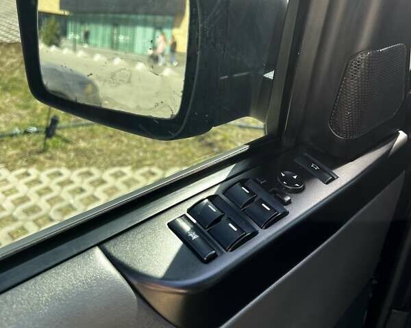 Ленд Ровер Рендж Ровер 2006 у Хмельницькому на Automoto.ua Чорний Ленд Ровер Рендж Ровер, об'ємом двигуна 4.4 л та пробігом 160 тис. км за 10000 $, фото 22 на Automoto.ua