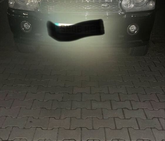 Черный Ленд Ровер Рендж Ровер, объемом двигателя 3 л и пробегом 200 тыс. км за 4500 $, фото 7 на Automoto.ua