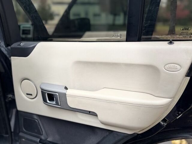 Черный Ленд Ровер Рендж Ровер, объемом двигателя 3 л и пробегом 400 тыс. км за 7000 $, фото 23 на Automoto.ua