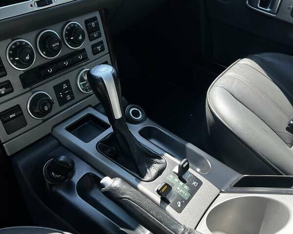 Ленд Ровер Рендж Ровер 2006 у Хмельницькому на Automoto.ua Чорний Ленд Ровер Рендж Ровер, об'ємом двигуна 4.4 л та пробігом 160 тис. км за 10000 $, фото 21 на Automoto.ua