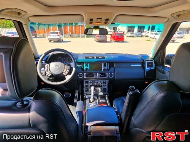 Черный Ленд Ровер Рендж Ровер, объемом двигателя 4.2 л и пробегом 204 тыс. км за 12500 $, фото 6 на Automoto.ua