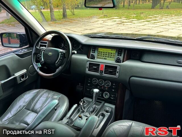 Чорний Ленд Ровер Рендж Ровер, об'ємом двигуна 4.4 л та пробігом 322 тис. км за 10500 $, фото 8 на Automoto.ua