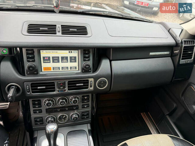 Чорний Ленд Ровер Рендж Ровер, об'ємом двигуна 4.2 л та пробігом 230 тис. км за 12200 $, фото 27 на Automoto.ua
