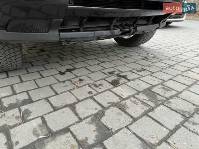 Чорний Ленд Ровер Рендж Ровер, об'ємом двигуна 4.2 л та пробігом 266 тис. км за 8350 $, фото 7 на Automoto.ua