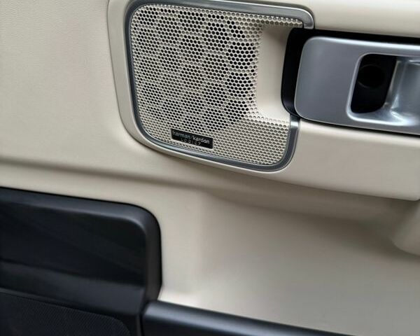 Черный Ленд Ровер Рендж Ровер, объемом двигателя 4.2 л и пробегом 178 тыс. км за 13000 $, фото 6 на Automoto.ua