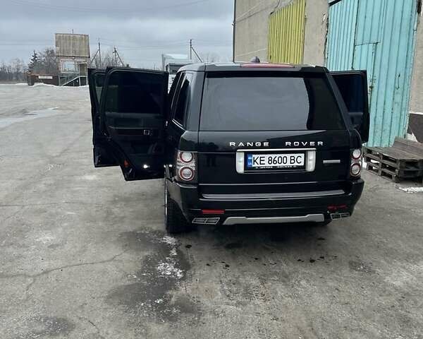 Черный Ленд Ровер Рендж Ровер, объемом двигателя 4.2 л и пробегом 235 тыс. км за 12000 $, фото 3 на Automoto.ua