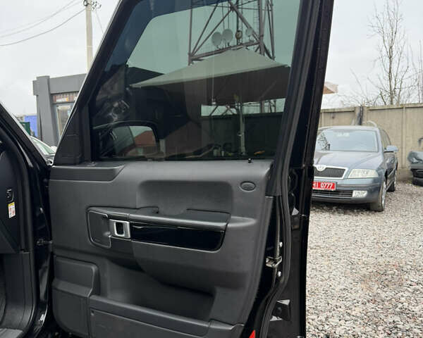 Чорний Ленд Ровер Рендж Ровер, об'ємом двигуна 4.2 л та пробігом 236 тис. км за 12999 $, фото 40 на Automoto.ua