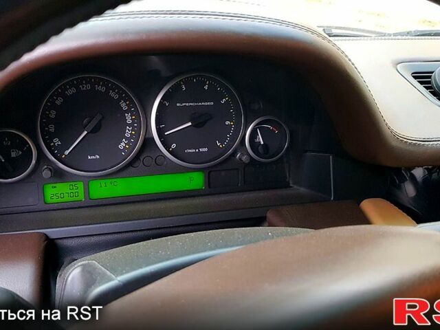 Чорний Ленд Ровер Рендж Ровер, об'ємом двигуна 4.2 л та пробігом 250 тис. км за 10500 $, фото 8 на Automoto.ua