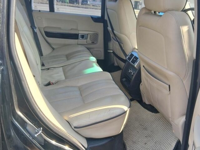 Черный Ленд Ровер Рендж Ровер, объемом двигателя 4.4 л и пробегом 265 тыс. км за 7200 $, фото 7 на Automoto.ua