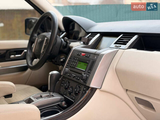 Чорний Ленд Ровер Рендж Ровер, об'ємом двигуна 4.2 л та пробігом 249 тис. км за 9400 $, фото 29 на Automoto.ua