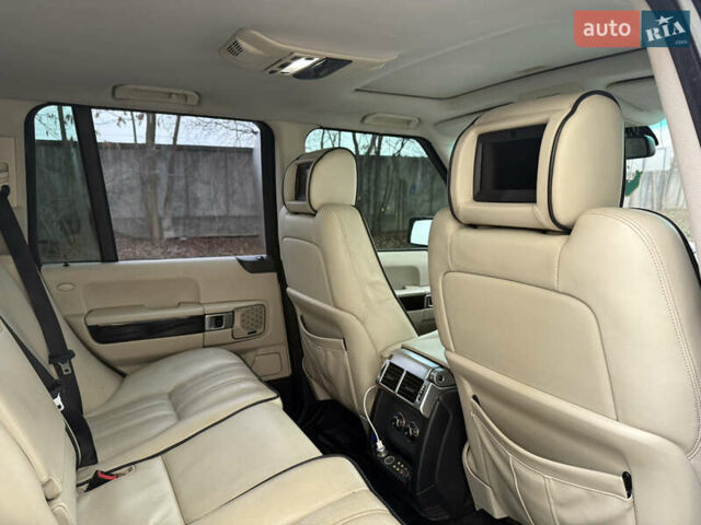 Чорний Ленд Ровер Рендж Ровер, об'ємом двигуна 4.2 л та пробігом 266 тис. км за 8350 $, фото 60 на Automoto.ua