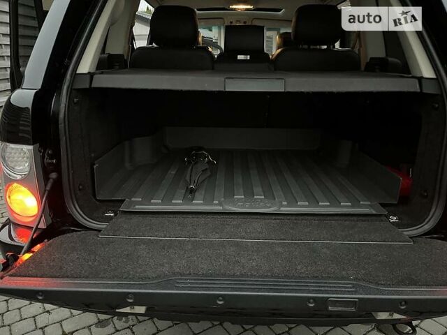 Черный Ленд Ровер Рендж Ровер, объемом двигателя 4.2 л и пробегом 190 тыс. км за 12000 $, фото 31 на Automoto.ua