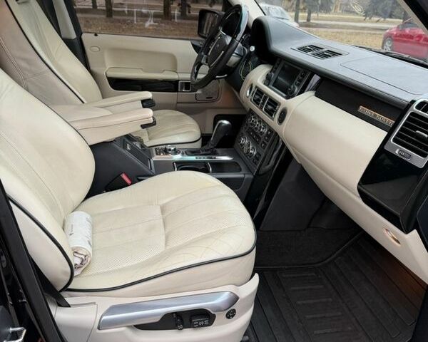 Черный Ленд Ровер Рендж Ровер, объемом двигателя 4.2 л и пробегом 178 тыс. км за 13000 $, фото 9 на Automoto.ua