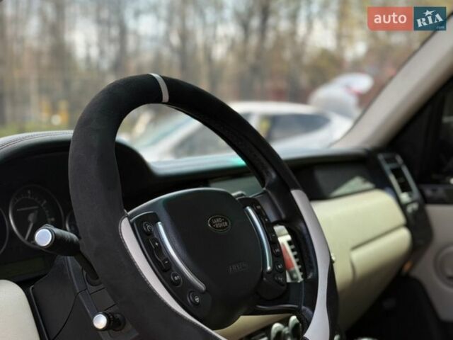 Чорний Ленд Ровер Рендж Ровер, об'ємом двигуна 4.2 л та пробігом 350 тис. км за 11500 $, фото 6 на Automoto.ua