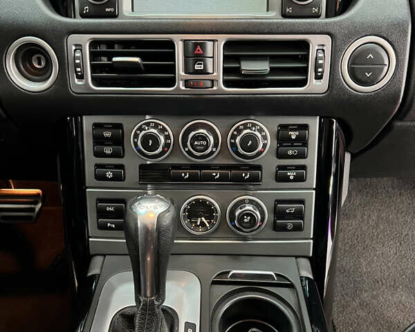 Чорний Ленд Ровер Рендж Ровер, об'ємом двигуна 4.2 л та пробігом 169 тис. км за 14999 $, фото 11 на Automoto.ua