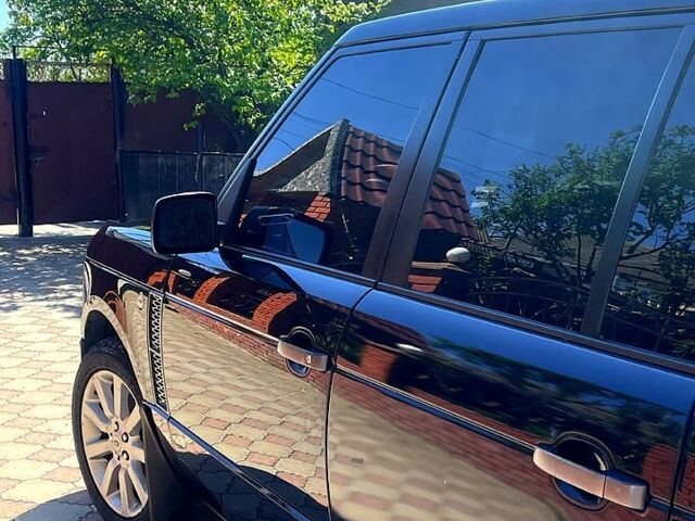 Чорний Ленд Ровер Рендж Ровер, об'ємом двигуна 4.4 л та пробігом 205 тис. км за 9990 $, фото 10 на Automoto.ua