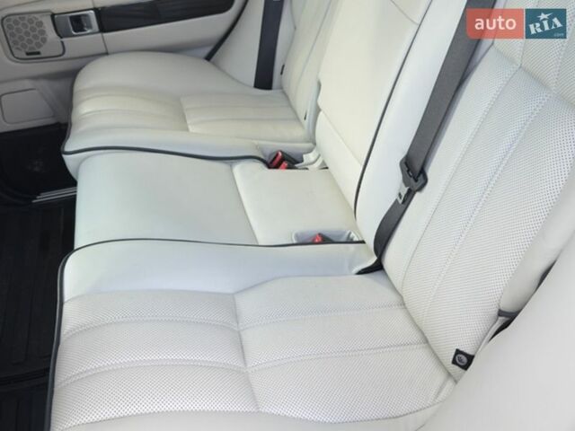 Чорний Ленд Ровер Рендж Ровер, об'ємом двигуна 4.2 л та пробігом 284 тис. км за 11900 $, фото 14 на Automoto.ua