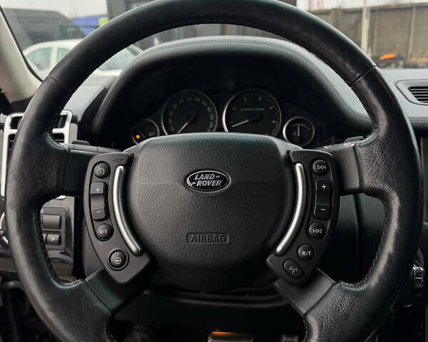 Чорний Ленд Ровер Рендж Ровер, об'ємом двигуна 4.2 л та пробігом 230 тис. км за 12200 $, фото 21 на Automoto.ua