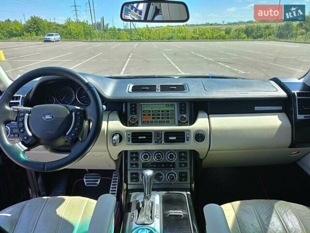 Черный Ленд Ровер Рендж Ровер, объемом двигателя 4.2 л и пробегом 328 тыс. км за 10999 $, фото 6 на Automoto.ua