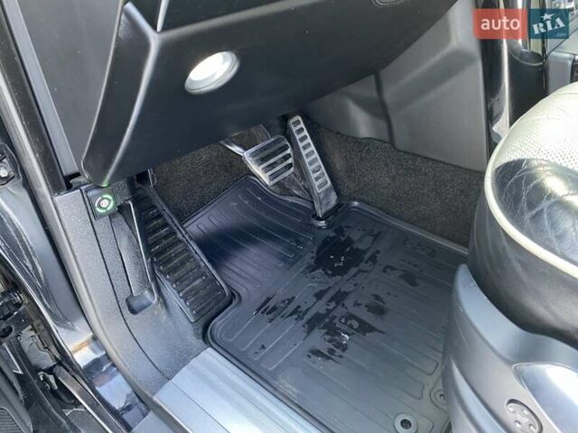 Чорний Ленд Ровер Рендж Ровер, об'ємом двигуна 4.2 л та пробігом 238 тис. км за 11000 $, фото 16 на Automoto.ua