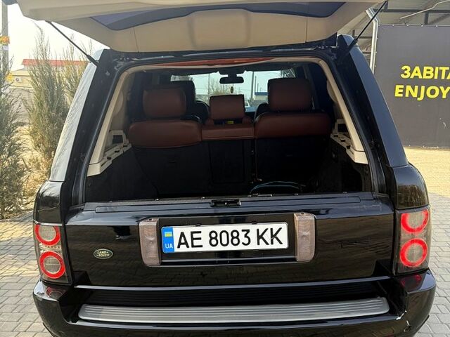 Чорний Ленд Ровер Рендж Ровер, об'ємом двигуна 4.2 л та пробігом 271 тис. км за 15000 $, фото 9 на Automoto.ua