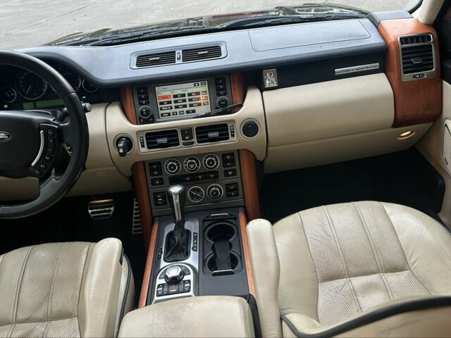 Ленд Ровер Рендж Ровер 2007 у Борисполе на Automoto.ua Чорний Ленд Ровер Рендж Ровер, об'ємом двигуна 4.2 л та пробігом 320 тис. км за 9500 $, фото 12 на Automoto.ua