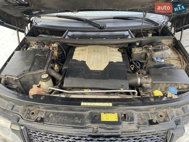 Чорний Ленд Ровер Рендж Ровер, об'ємом двигуна 4.2 л та пробігом 238 тис. км за 11000 $, фото 44 на Automoto.ua