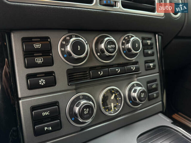 Чорний Ленд Ровер Рендж Ровер, об'ємом двигуна 4.2 л та пробігом 236 тис. км за 12999 $, фото 33 на Automoto.ua