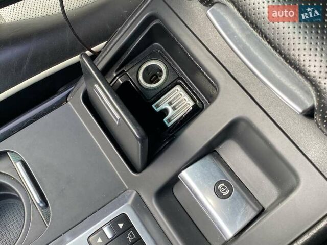 Чорний Ленд Ровер Рендж Ровер, об'ємом двигуна 4.2 л та пробігом 238 тис. км за 11000 $, фото 31 на Automoto.ua