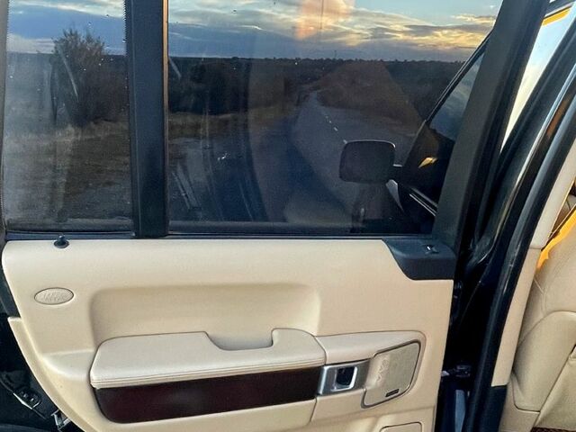 Чорний Ленд Ровер Рендж Ровер, об'ємом двигуна 4.4 л та пробігом 205 тис. км за 9990 $, фото 7 на Automoto.ua