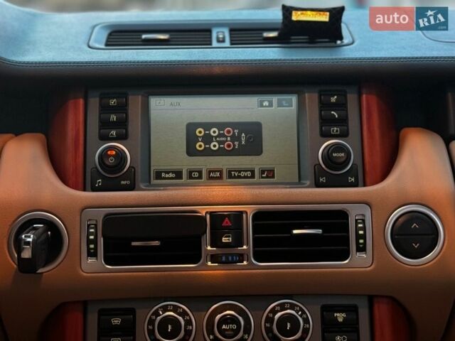 Чорний Ленд Ровер Рендж Ровер, об'ємом двигуна 4.39 л та пробігом 220 тис. км за 12300 $, фото 20 на Automoto.ua