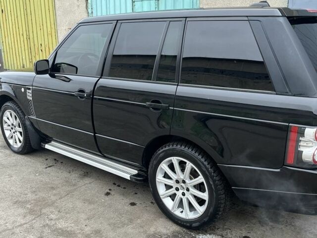 Черный Ленд Ровер Рендж Ровер, объемом двигателя 4.2 л и пробегом 235 тыс. км за 12000 $, фото 7 на Automoto.ua