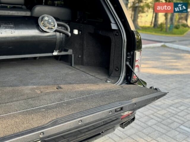 Черный Ленд Ровер Рендж Ровер, объемом двигателя 4.2 л и пробегом 287 тыс. км за 16000 $, фото 19 на Automoto.ua