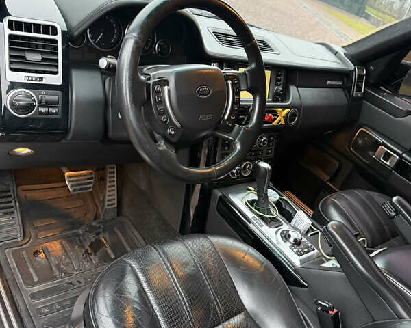 Черный Ленд Ровер Рендж Ровер, объемом двигателя 4.2 л и пробегом 239 тыс. км за 8300 $, фото 12 на Automoto.ua