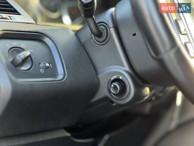 Чорний Ленд Ровер Рендж Ровер, об'ємом двигуна 3.6 л та пробігом 224 тис. км за 17999 $, фото 14 на Automoto.ua