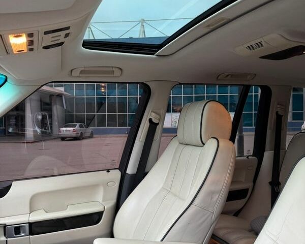 Черный Ленд Ровер Рендж Ровер, объемом двигателя 4.2 л и пробегом 178 тыс. км за 13000 $, фото 1 на Automoto.ua