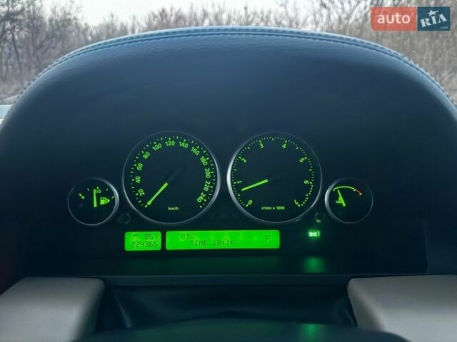 Чорний Ленд Ровер Рендж Ровер, об'ємом двигуна 4.39 л та пробігом 220 тис. км за 12300 $, фото 34 на Automoto.ua