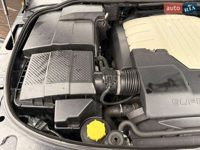 Чорний Ленд Ровер Рендж Ровер, об'ємом двигуна 4.2 л та пробігом 210 тис. км за 9900 $, фото 41 на Automoto.ua