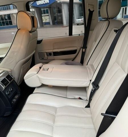 Черный Ленд Ровер Рендж Ровер, объемом двигателя 4.2 л и пробегом 178 тыс. км за 13000 $, фото 19 на Automoto.ua