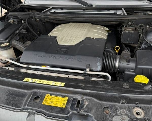 Черный Ленд Ровер Рендж Ровер, объемом двигателя 4.2 л и пробегом 178 тыс. км за 13000 $, фото 3 на Automoto.ua