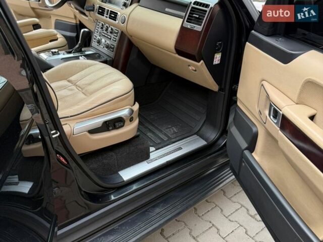 Черный Ленд Ровер Рендж Ровер, объемом двигателя 4.2 л и пробегом 408 тыс. км за 11700 $, фото 33 на Automoto.ua