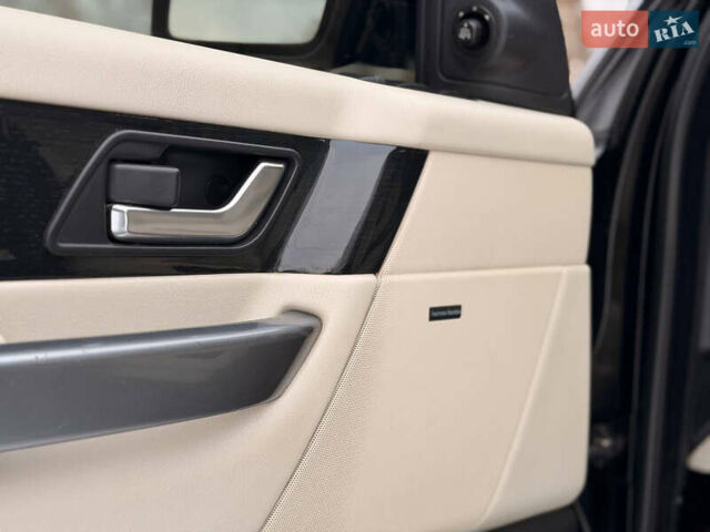 Чорний Ленд Ровер Рендж Ровер, об'ємом двигуна 4.2 л та пробігом 249 тис. км за 9400 $, фото 15 на Automoto.ua