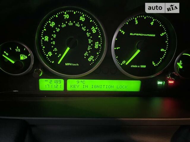 Черный Ленд Ровер Рендж Ровер, объемом двигателя 4.2 л и пробегом 190 тыс. км за 12000 $, фото 29 на Automoto.ua