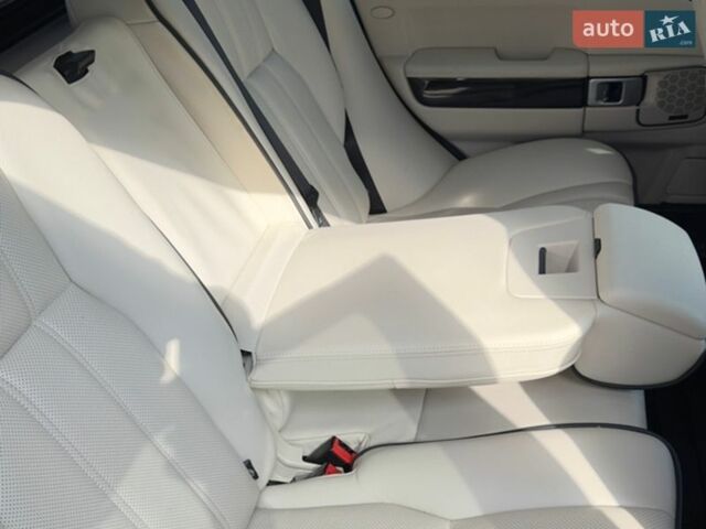 Чорний Ленд Ровер Рендж Ровер, об'ємом двигуна 4.2 л та пробігом 284 тис. км за 11900 $, фото 24 на Automoto.ua