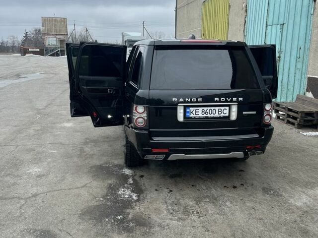 Черный Ленд Ровер Рендж Ровер, объемом двигателя 4.2 л и пробегом 235 тыс. км за 12000 $, фото 4 на Automoto.ua