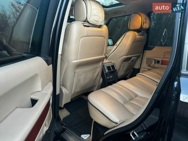 Чорний Ленд Ровер Рендж Ровер, об'ємом двигуна 4.39 л та пробігом 220 тис. км за 12300 $, фото 15 на Automoto.ua