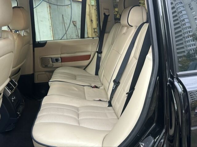 Ленд Ровер Рендж Ровер 2007 у Борисполе на Automoto.ua Чорний Ленд Ровер Рендж Ровер, об'ємом двигуна 4.2 л та пробігом 320 тис. км за 9500 $, фото 5 на Automoto.ua