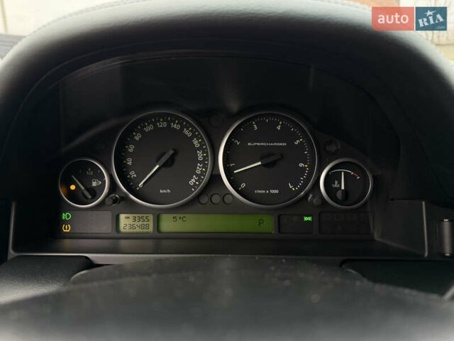 Чорний Ленд Ровер Рендж Ровер, об'ємом двигуна 4.2 л та пробігом 236 тис. км за 12999 $, фото 28 на Automoto.ua