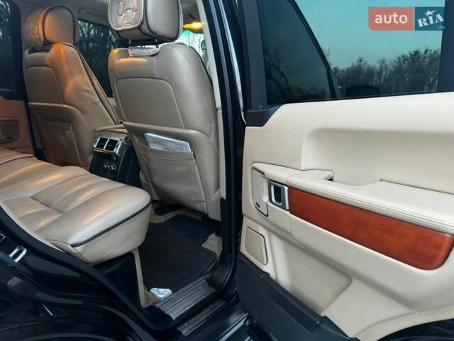 Чорний Ленд Ровер Рендж Ровер, об'ємом двигуна 4.39 л та пробігом 220 тис. км за 12300 $, фото 17 на Automoto.ua