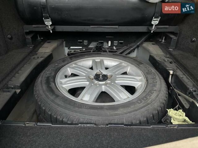 Черный Ленд Ровер Рендж Ровер, объемом двигателя 4.4 л и пробегом 495 тыс. км за 9990 $, фото 34 на Automoto.ua